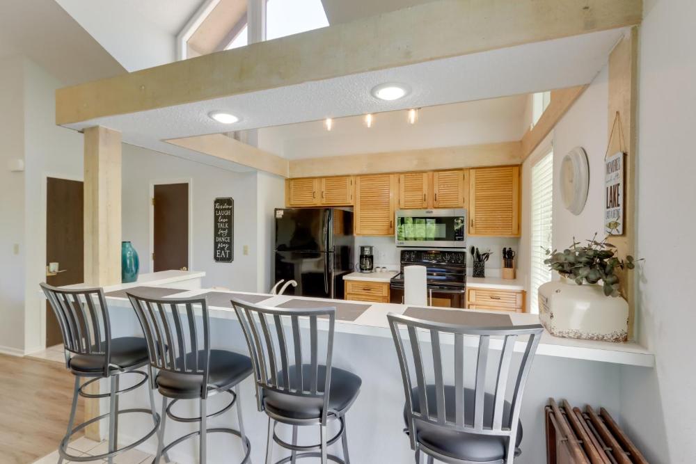 Osage Beach Vacation Rental with Deck and Grill